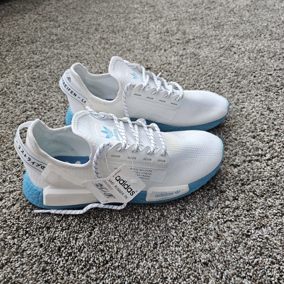 Adidas NMD_R1 V2 Runners, White and light blue. Men's 7 Women's 8 per size chart - Picture 2 of 7